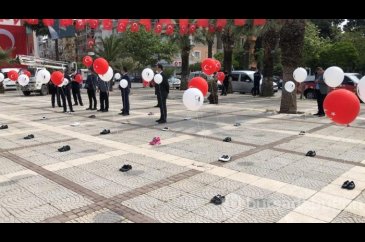 100 çift ayakkabı ile 23 Nisan kutlaması