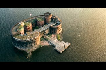 Denizin ortasında sırlarla dolu kale: Fort Alexander