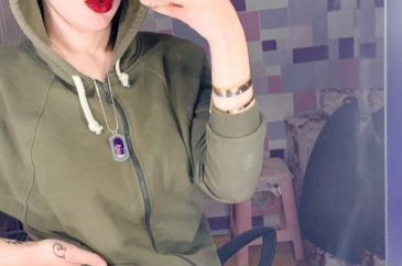 TikTok fenomeni, ahlaksızlığa teşvik etmekten tutuklandı