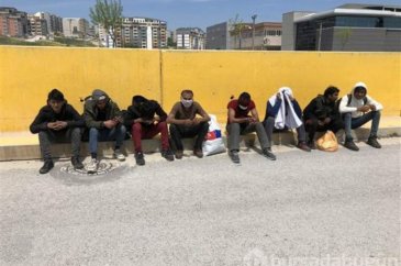 İstanbul'a yürürken yakalandılar!