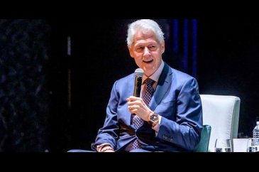 Clinton'a cinsel ilişki randevusunu "sapkın milyarder" ayarlamış