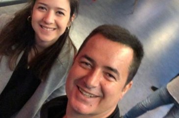 Acun Ilıcalı'nın kızı Banu'nun karnı burnunda