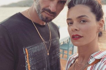 Özge Özpirinçci-Burak Yamantürk çifti soluğu Bozburun'da aldı
