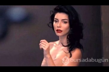 Merve Boluğur, Nişantaşı'nda makyajsız ve sütyensiz haliyle görüntü...