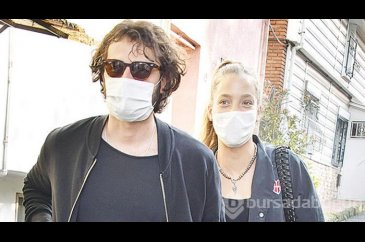 Birkan Sokullu ve Eda Gürkaynak el ele