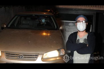Harun Tekin'in mütevazı aracı dikkat çekti