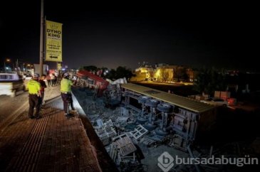 Bursa'da TIR ile kamyon fabrika bahçesine uçtu: 2 yaralı