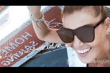 Gülben Ergen'den bikinili selfie