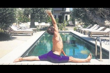 Harun Tan, yoga eğitmenliğine geri dönüyor
