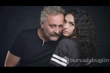 Hazar Ergüçlü'den bikinili selfie