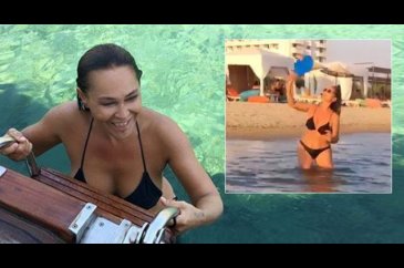 Hülya Avşar balkonda egzersiz yaptı