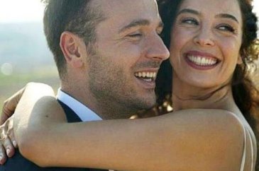 Azra Akın: Seninle her s&#807;eye varım ben