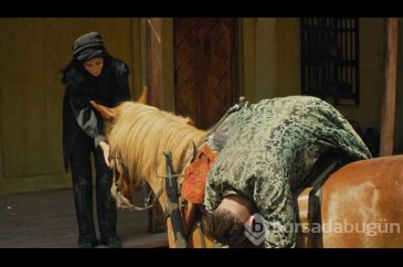 Deren Talu ilk filminde erkek oldu!