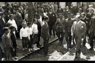 Arşivlerden çıkan çok özel Atatürk fotoğrafları