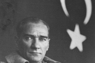 10 Kasım Atatürk'ü anma şiirleri