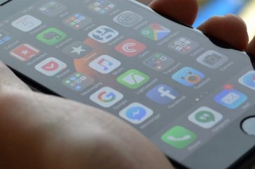 iPhone kullananlara önemli uyarı: İki model ölüme terk edildi