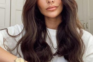 Hazal Filiz Küçükköse ve Demet Özdemir'in kıyafet tesadüfü!