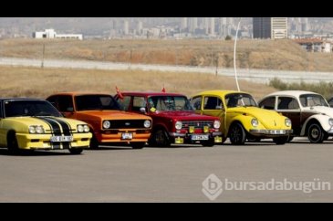 Klasik araba tutkunları bir araya geldi