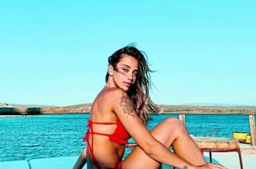 İlkin Tüfekçi'den tatil pozları!