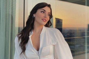 Hande Erçel dedikoduların fitilini ateşledi
