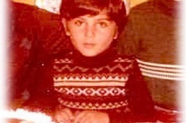 Tarkan'ın çocukluk fotoğrafı takipçilerinden büyük ilgi gördü...