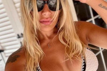 İrem Derici yaz aylarını özlediğini vurguladı
