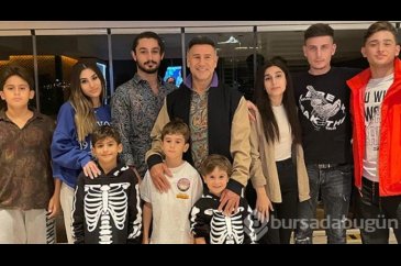 İzzet Yıldızhan: Kızlarım eş seçemez, flört edemez!