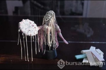 Çiğnenmiş atık sakızlar sanat eserine dönüştü
