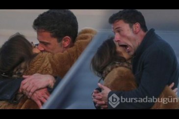Ben Affleck havalimanında Jennifer Lopez'i öpücüklere boğdu
