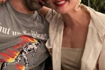 Naz Çağla Irmak ile Sarp Levendoğlu'dan aşk dolu fotoğraf