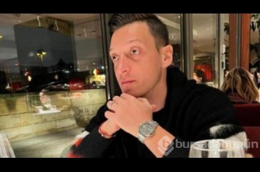 Mesut Özil kolunda servet taşıyor!