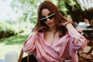 Hazal Filiz Küçükköse geceye damga vurdu!

