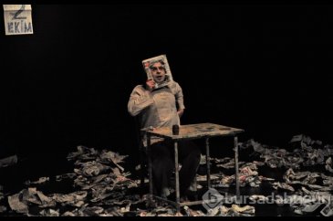 Bir Delinin Hatıra defteri perde dedi