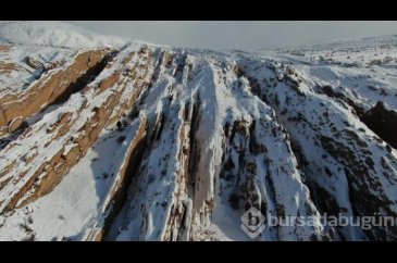 Dünya'daki Mars'a kar yağdı!