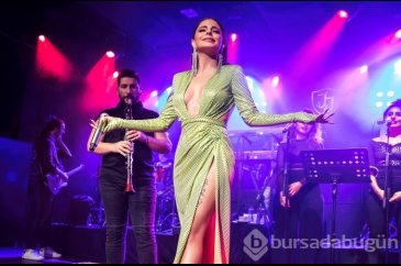 Simge'den yeni yılda sürprizler geliyor...
