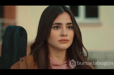 Hazal Çağlar cesur pozlarıyla sosyal medyayı salladı
