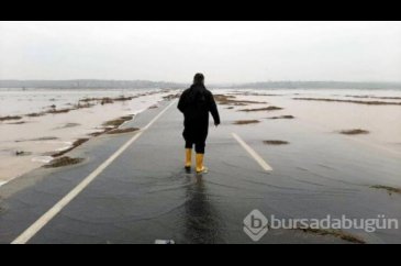 'Turuncu alarm' verilen Ergene Nehri, Uzunköprü'de taşkına neden ol...