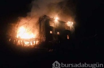Eşini alevlerden kurtardı yanarak can verdi!