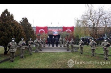Bakan Akar Mehmetçik ile bir araya geliyor...
