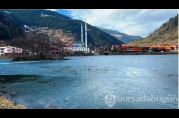 Uzungöl'ün büyük bölümü buz tuttu