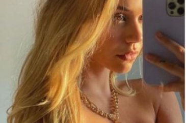 Dünyaca ünlü model Alexis Ren, yine çok cesur!