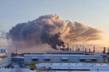 Rusya'nın en büyük özel petrol rafinerisinde yangın
