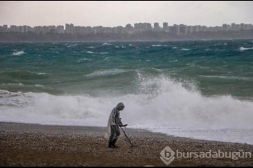 Dev dalgalar arasında 'define' mesaisi
