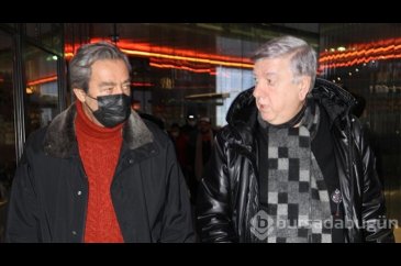 İki dost bir arada...