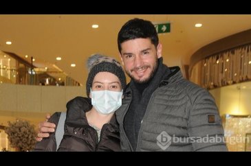 Berk Oktay ve Yıldız Çağrı Atiksoy'un evlilik hazırlığı başladı...