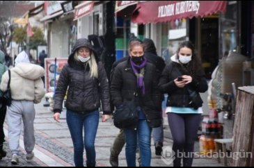 Omicron'da tam doz aşısızlar risk altında
