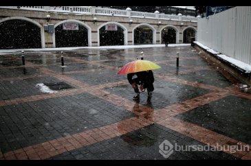 Bursa beyaz örtüyle kaplandı