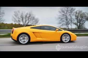 Hamile kadın eşine Lamborghini hediye etti
