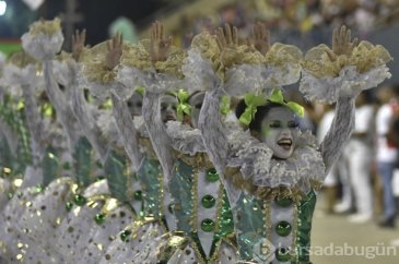 Brezilya'daki dansçılar Rio Karnavalı'na hazırlanıyor
