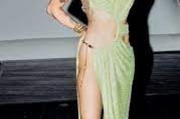 Miley Cyrus'un özel jetinde korku dolu anlar...